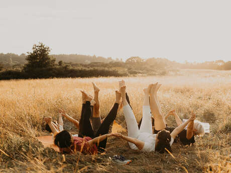 Yoga en plein air avec l'association L'SenCiel