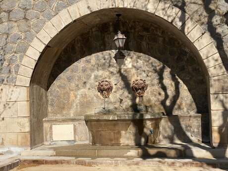 La Fontaine aux Lions