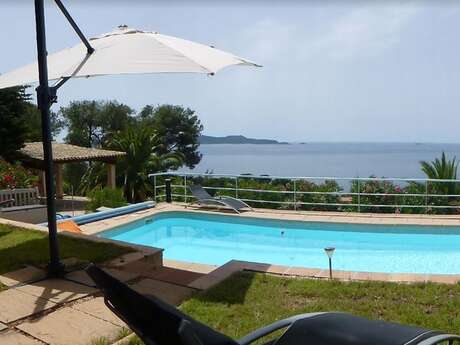 Appartement T3 dans Villa -