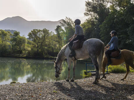 2 jours à cheval sur la Route Napoléon (GR406)