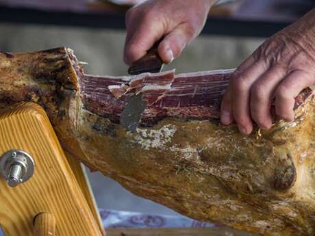 Marché Artisanat & Saveurs des Alpes du Sud Le 9 juin 2024