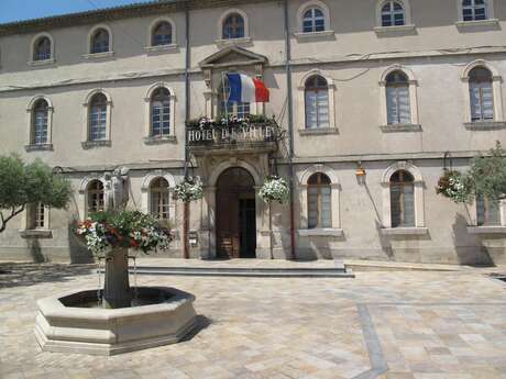L'Hôtel de Ville