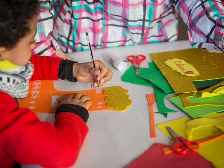 Atelier créatif : Décorations de Noël