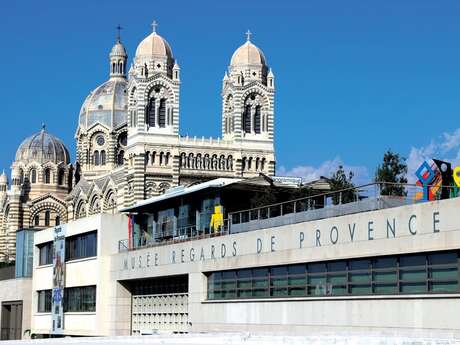 Conférences et rencontres au musée Regards de Provence
