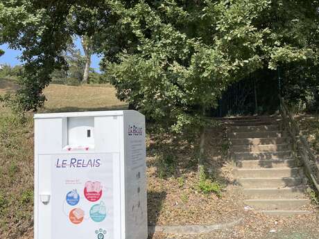 Borne Le Relais parking du collège