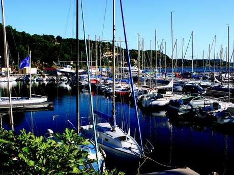 Port des Heures Claires