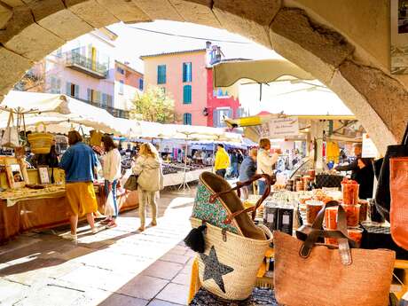 Marché provençal de Valbonne