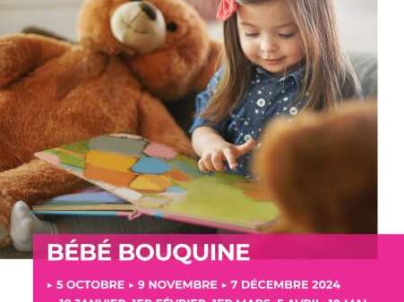 Bébé bouquine