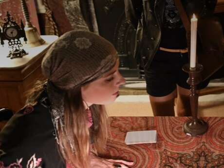 Enquête au Château - Double jeu