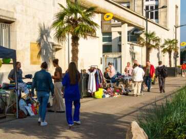 Braderie Place de France