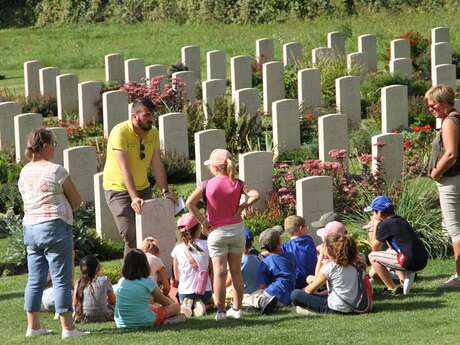 Découvrir le Loos British Cemetery & Extension à hauteur d’enfants - Journées européennes du Patrimoine