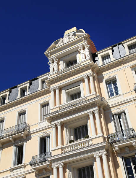 Guided visit "Following the footsetps of the Belle Epoque" Guided visit "Following the footsetps of the Belle Epoque"
