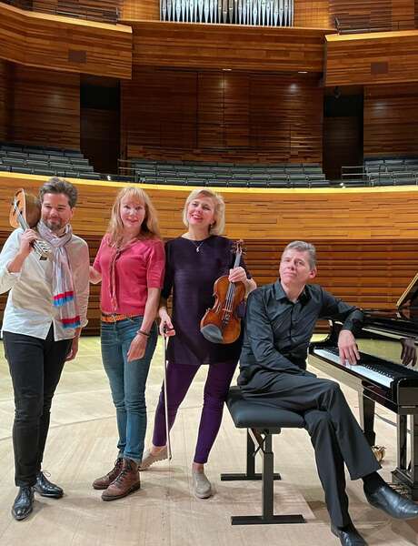 «La Mandoline de Lviv» Conte pour mandoline, violon, récitante et piano  -  Les Musicales du Causse