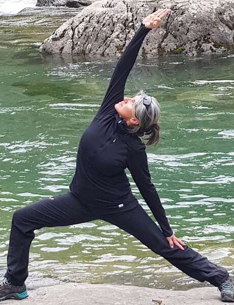 Hatha Yoga avec Chrystel Hatha Yoga avec Chrystel