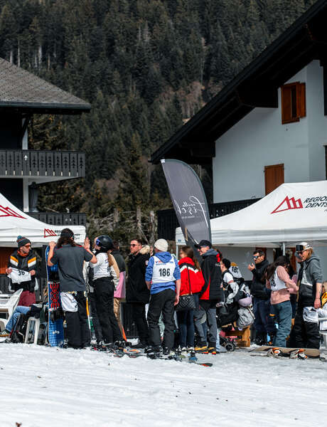 Kaffeejungenrennen auf Skiern