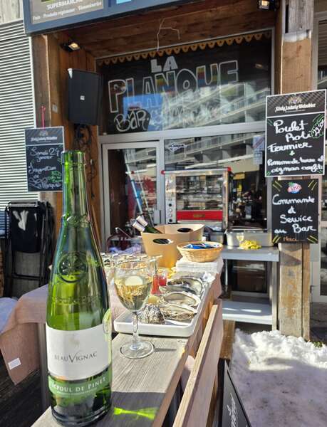 Matinée huîtres au bar La Planque