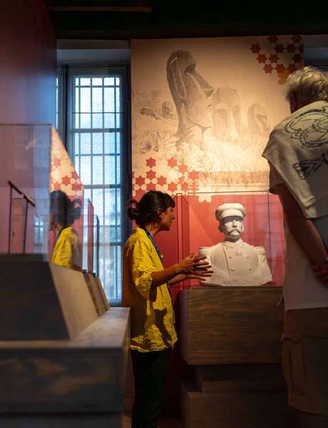 Flash-Tour durch die Ausstellung: Pierre Loti. Skulpturierte Hommage.