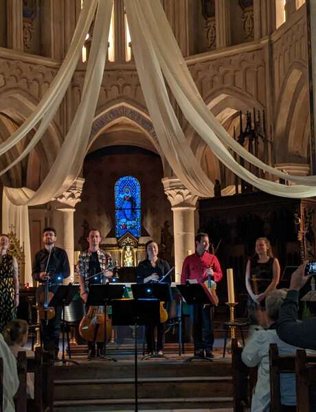 Festival Du vent dans l’Abbaye – L’Abbaye d’Abondance, so versailles !