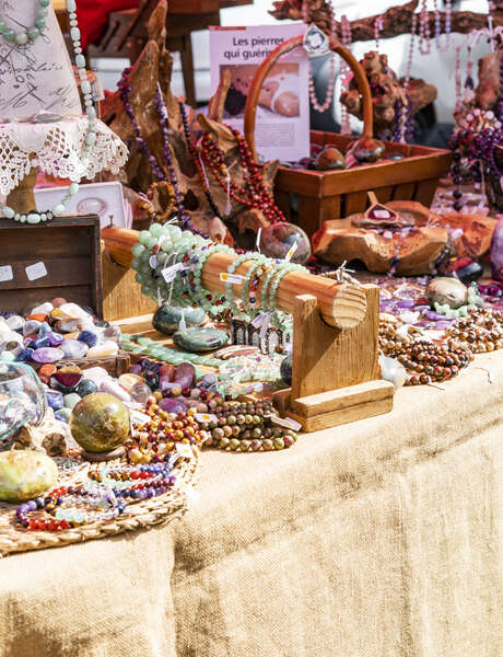 Belle Dimanche market