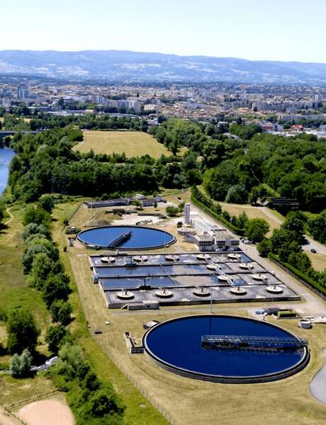 Station d'épuration, au coeur du traitement des eaux usées.