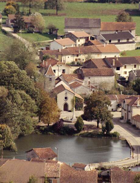 Au fil de l'eau dans la vallée sans rivière