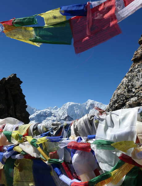 Sur les traces des Sherpas : histoire, culture et survie au cœur de l’Himalaya