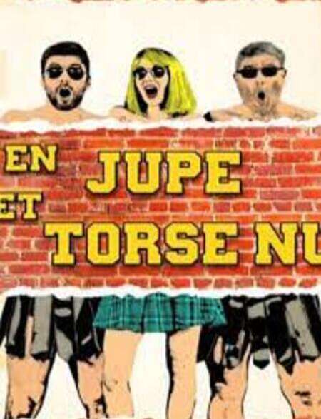 En jupe et torse nu
