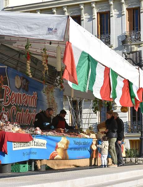 Marché italien de Beaulieu-sur-Mer Marché italien de Beaulieu-sur-Mer