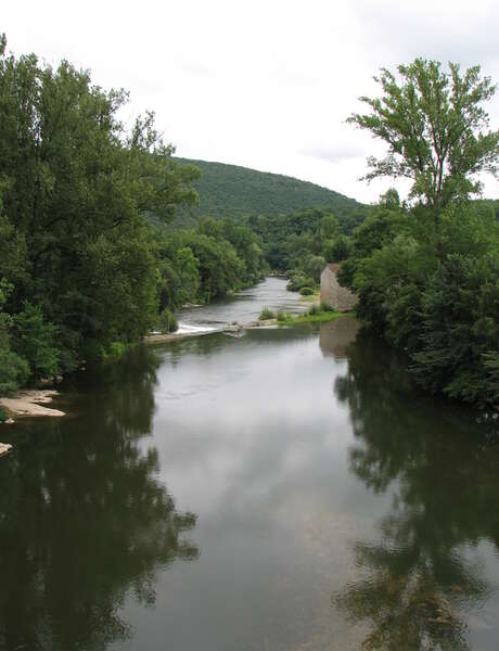 Conférence de Michel Soulié sur les cavités archéologiques des gorges de l'Aveyron