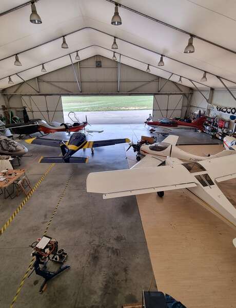 Behind the scenes of the "Aerolight" workshop
