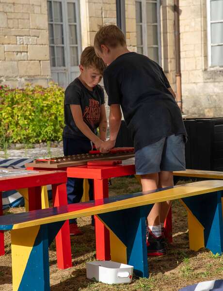 La petite escale de l'Arsenal: a play and relaxation area in the museum courtyard