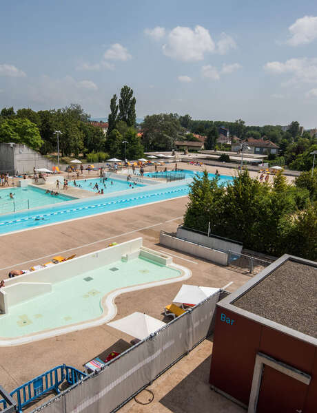 Opening of the Centre Nautique Carré d'eau.
