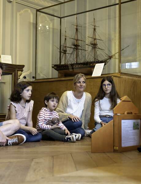 Märchenhafte Tour für Kinder : Kleiner Baum will segeln