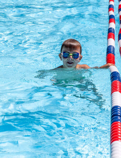 Aqua ludique à la piscine Aqua ludique à la piscine