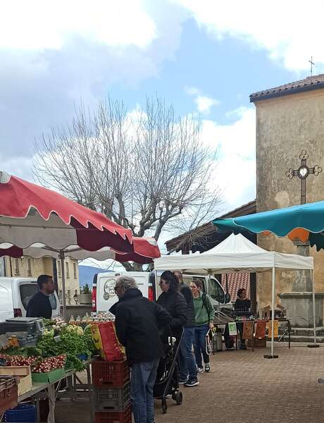 Marché hebdomadaire d’Échalas