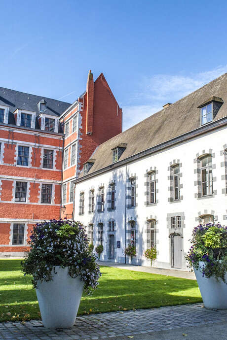 Visite guidée: Grand-Place & Jardin du Mayeur Visite guidée: Grand-Place & Jardin du Mayeur