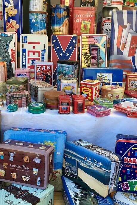 VIDE GRENIER SOUS LE CLOÎTRE
