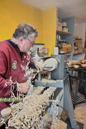 Tournage sur bois à l'Ecluse 150