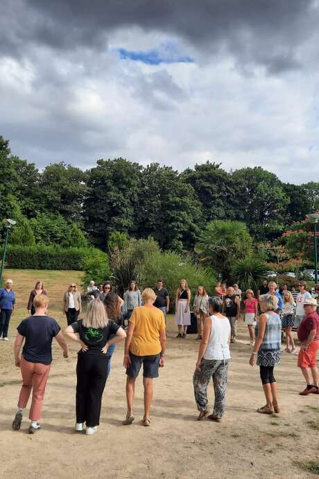 Les petites échappées : initiation à la danse bretonne