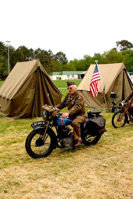 Reconstitution d'un camp américain