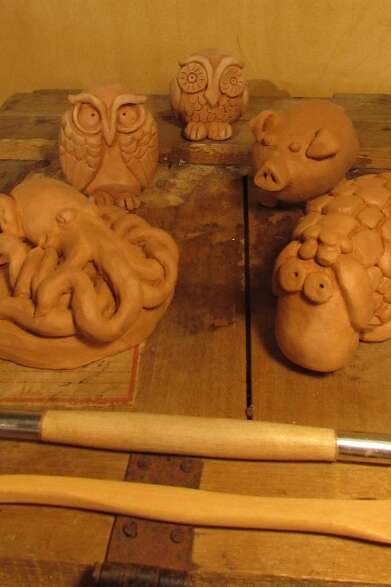 Atelier "modelage argile rouge"
