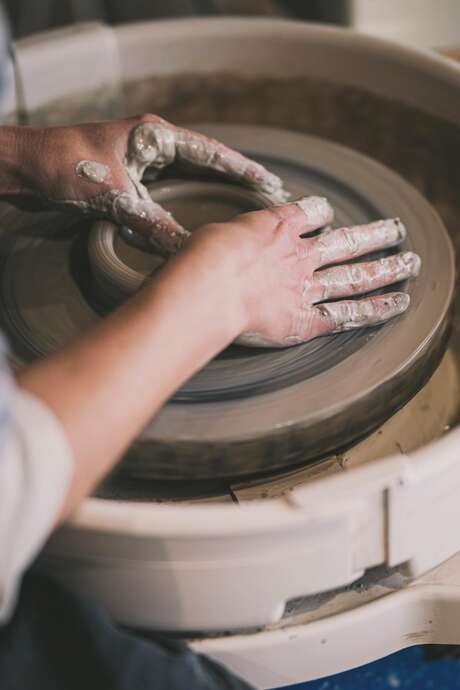 Atelier modelage et tournage adulte