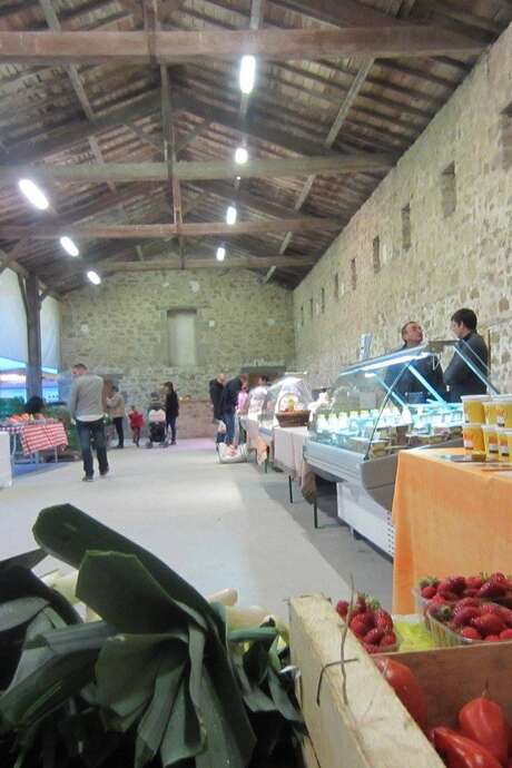 Marché du Clos à Nueil-Les-Aubiers Marché du Clos à Nueil-Les-Aubiers