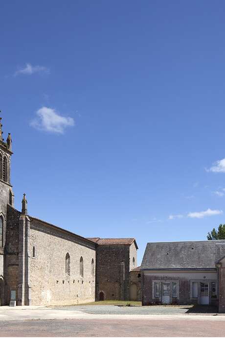 Visite sensorielle de l'église abbatiale de L'Absie