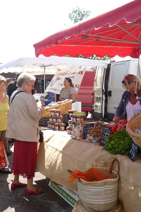 Marché estival de Pescalis Marché estival de Pescalis