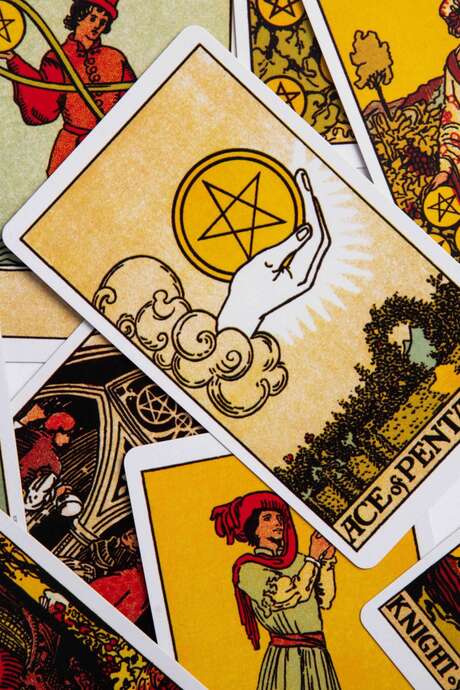 Zoom sur "32-54-Tarot"
