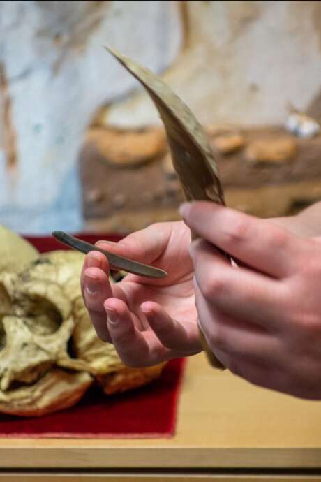 Les ateliers  enfants de la Maison du  Piage : "Atelier parure et visite du Musée"