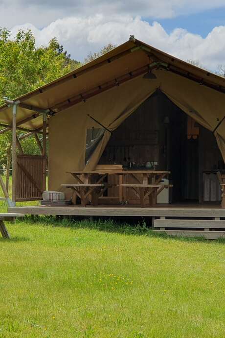 Lodge à la ferme équestre des Bleuets