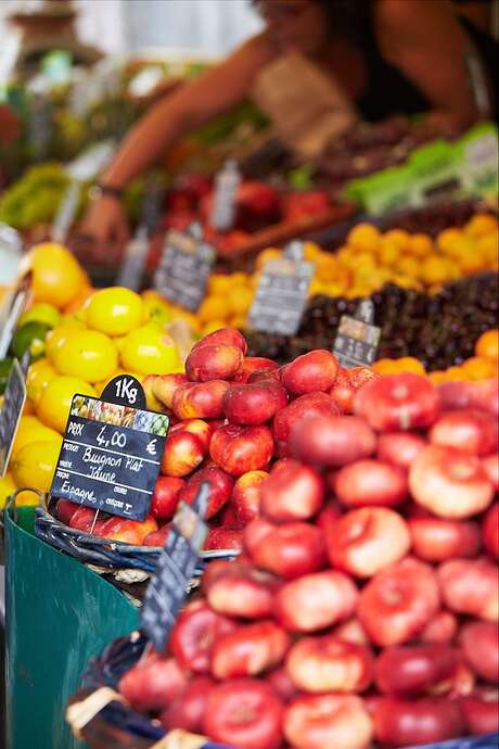 MARCHÉ DE SION MARCHÉ DE SION