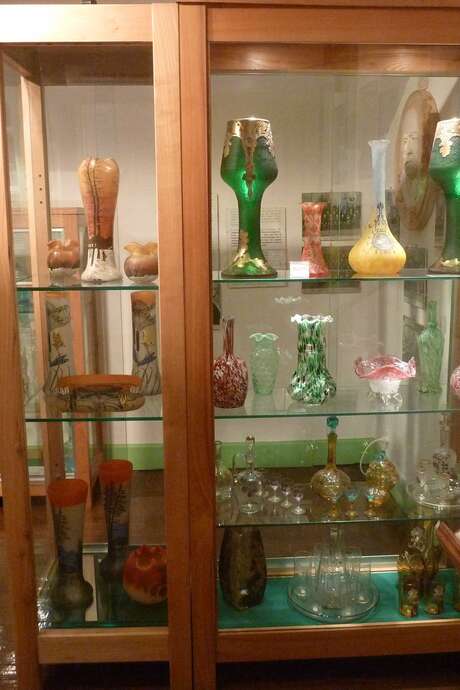 VISITE AU MUSEE DU VERRE DU FER DU BOIS ET DE LA BRODERIE